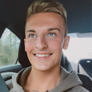 Meet your Posher, Ethan